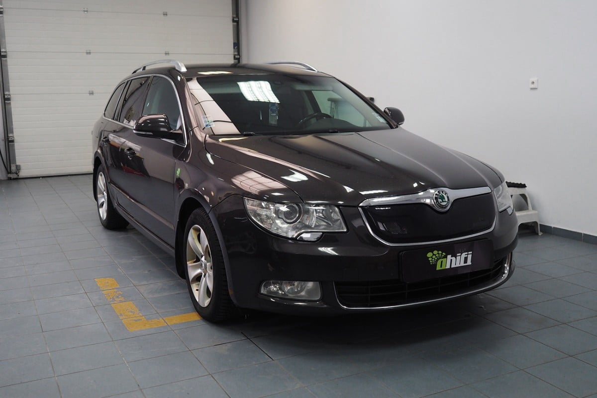 Škoda Superb 2